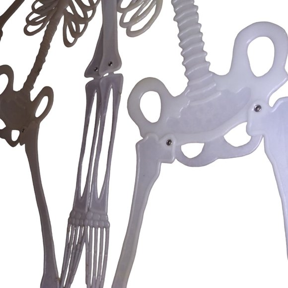 VTG Fun World Glow in the Dark Skeleton Prop Halloween Decor #9847 Lot of 2 - Picture 8 of 15